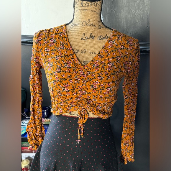 Wild fable - Picture 1 of 2